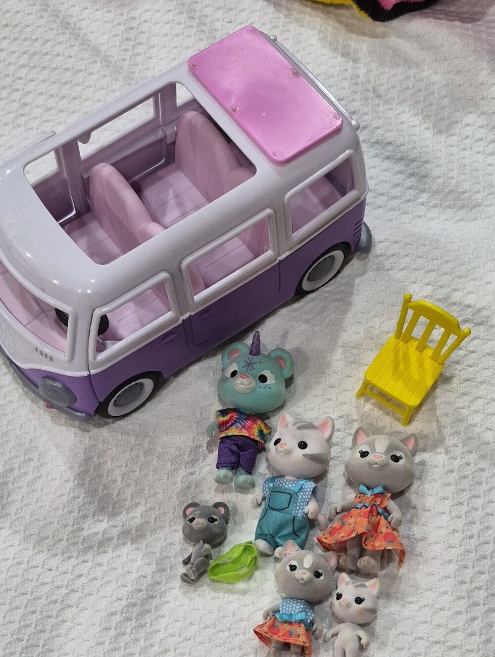 Honey Bee Acres Van & The Purrington's Family & Rainbow Ridge Unicorn & Extras